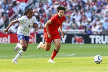 星空体育官方入口-津媒：邵子钦处职业生涯重要上升期，留洋本菲卡目标踢女足欧冠