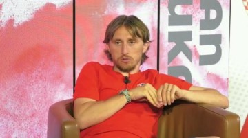 星空体育官方入口-【前瞻】英格兰人的傲慢，莫德里奇们的动力