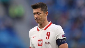 星空体育官方入口-莱万的“波兰梦”到头了？此刻他无比想念拜仁队友